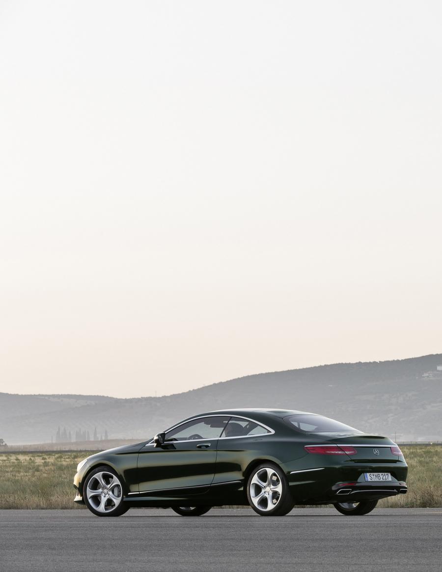  Mercedes-Benz S500 4Matic 2014 года  (фото 4 из 16)